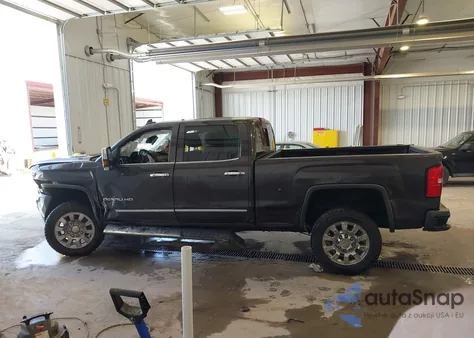 2016 GMC Sierra 2500Hd Denali z USA, uszkodzony, nr VIN 1GT12UE89GF160762